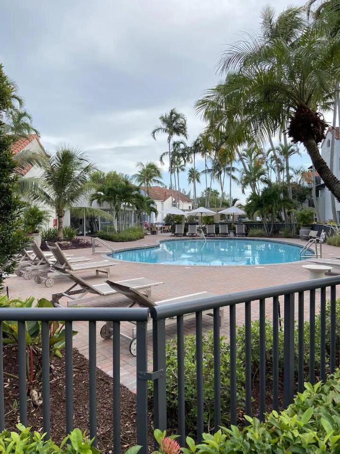 Dharma Home Suites Dania Beach At Sheridan Ocean Club Exteriör bild