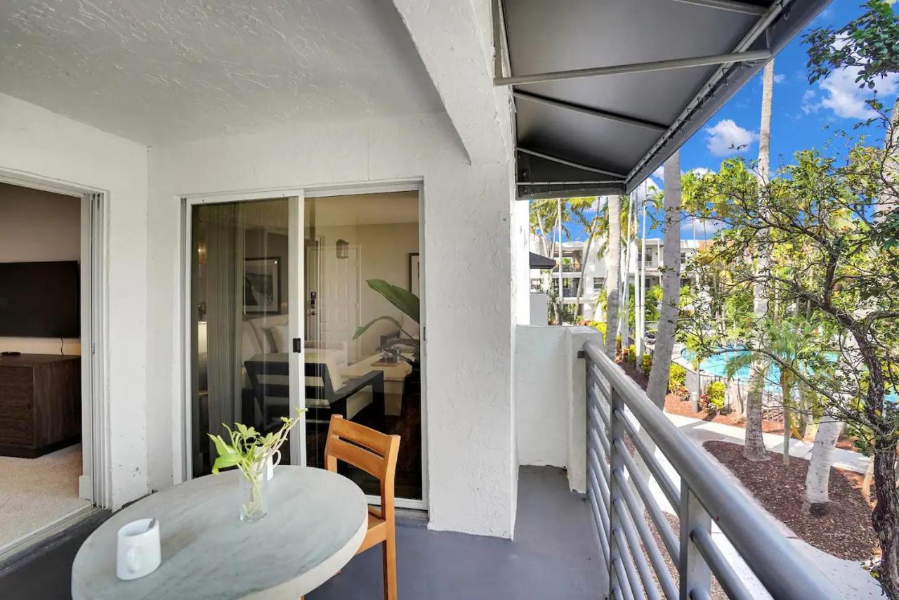 Dharma Home Suites Dania Beach At Sheridan Ocean Club Exteriör bild