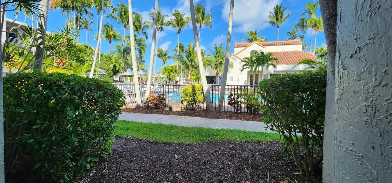 Dharma Home Suites Dania Beach At Sheridan Ocean Club Exteriör bild